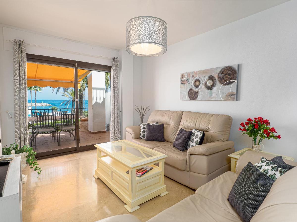 Frontline Beach Apartment Marina Real 5009 Манільва Екстер'єр фото