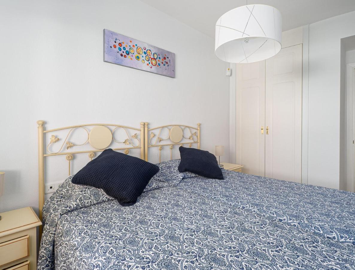 Frontline Beach Apartment Marina Real 5009 Манільва Екстер'єр фото