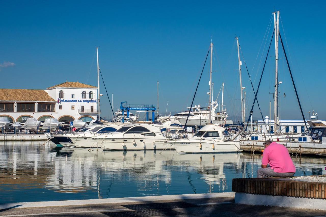 Frontline Beach Apartment Marina Real 5009 Манільва Екстер'єр фото